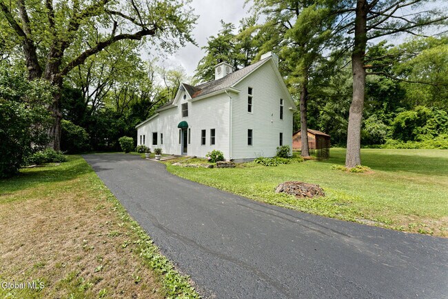 Foto del edificio - 1412 River Rd