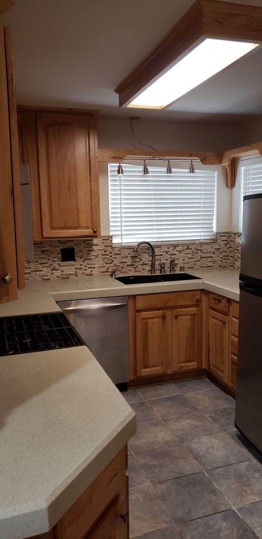 Foto del edificio - 3 Bed 2 Bath Townhouse in Lakeside