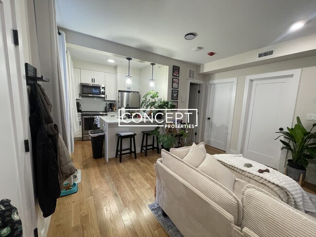 Building Photo - 64 N Margin St