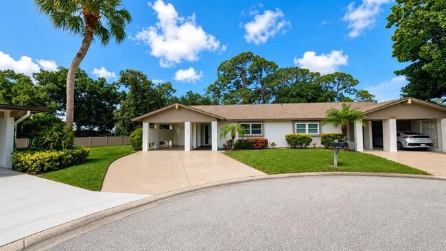 Building Photo - 1624 Whitehead Dr