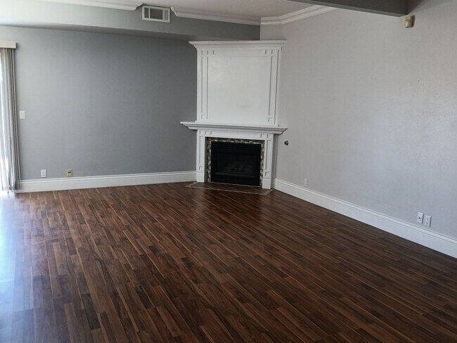 Foto del edificio - 3 Bedroom, 2.5 Bathroom Home! Schedule a Showing!