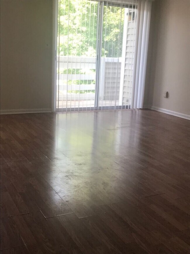 Foto del edificio - 9617 Vinca Cir
