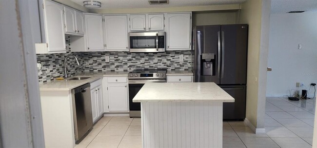 Building Photo - 3429 Wilson Dr