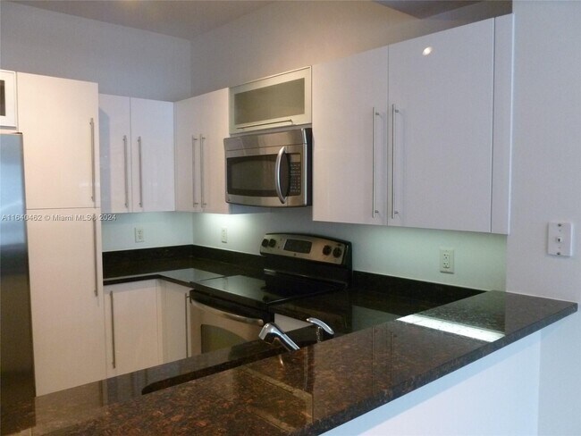 Building Photo - 7350 SW 89th St