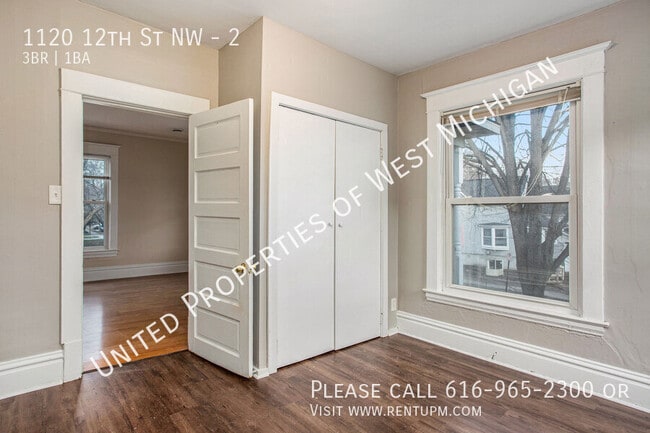 Building Photo - 1120 12th St NW