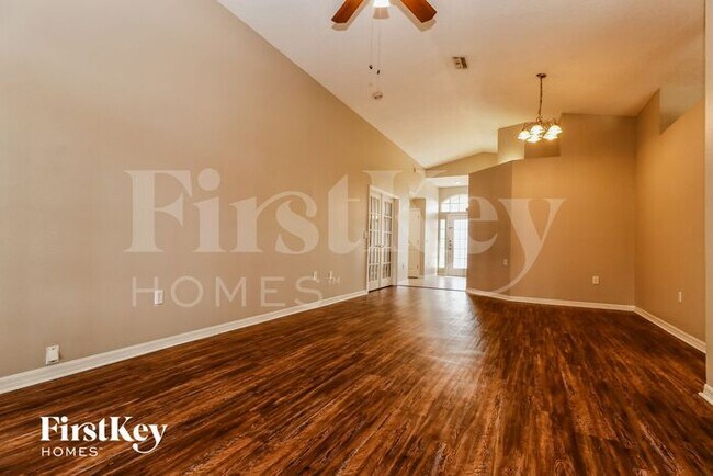 Foto del edificio - 10725 Magrath Ln