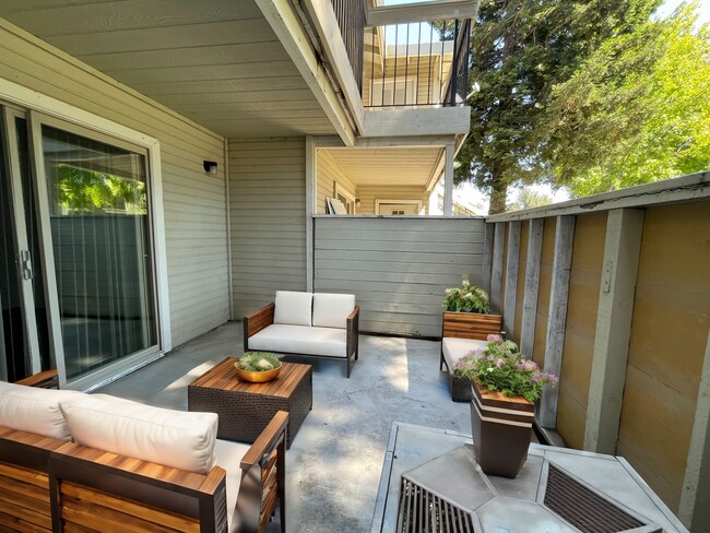 Foto del edificio - Sunset Pines