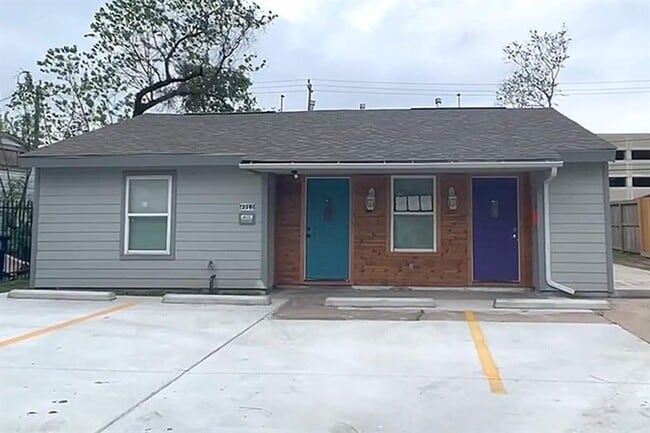 Building Photo - 4910 Dickens Rd