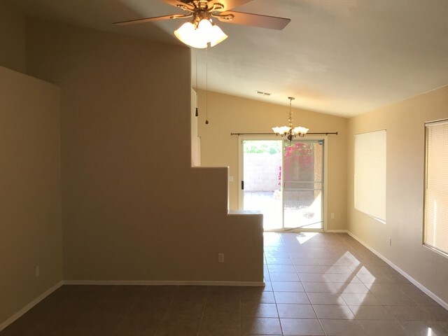 Foto del edificio - 8509 W Ross Avenue