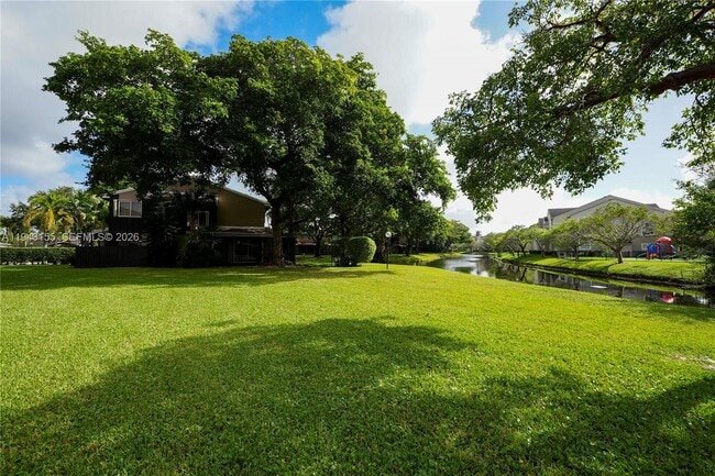 Foto del edificio - 1103 Sussex Dr