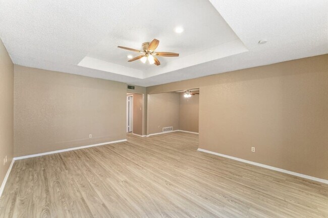 Building Photo - 1809 San Rafael St