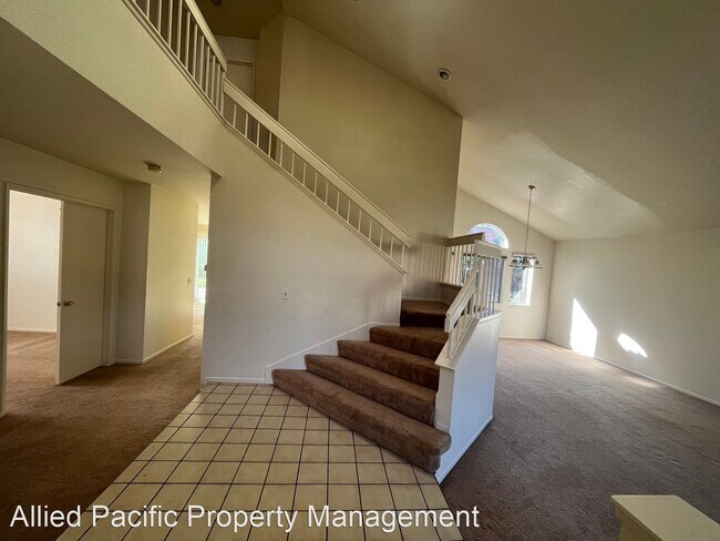 Building Photo - 4 br, 3 bath House - 2125 Cordillera Ave.