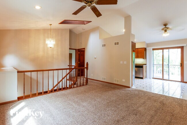 Foto del edificio - 21587 W Birch St