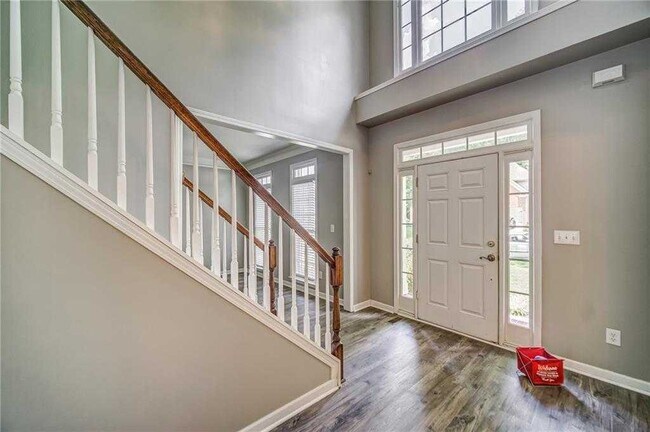 Foto del edificio - 716 Parkside Dr