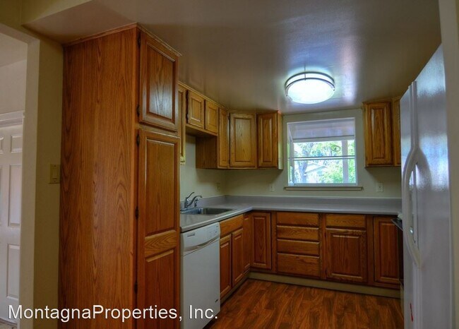 Building Photo - 3 br, 2 bath House - 2693 Elliot St