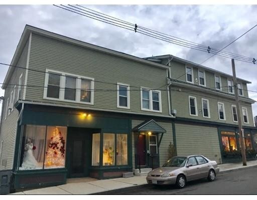 Primary Photo - 150 Main St