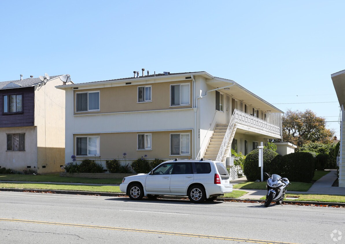 Building Photo - 3928 Sawtelle Blvd