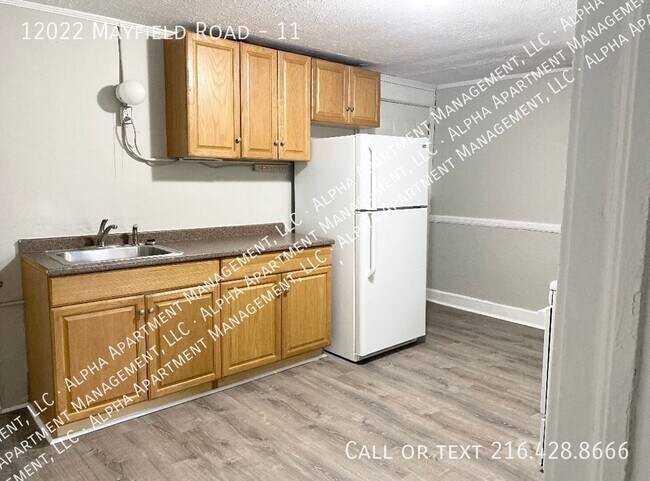 Foto del edificio - 12022 Mayfield Rd