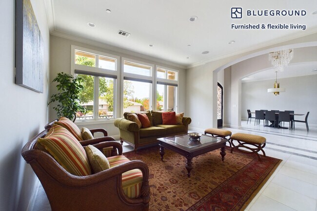 Building Photo - 20200 Glen Brae Dr