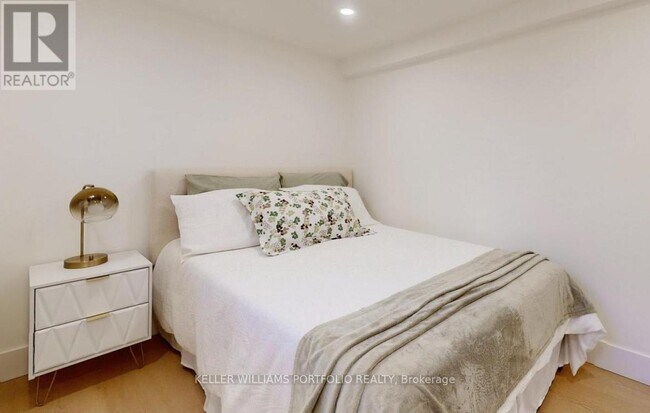 Photo du bâtiment - 22 Pitt Ave