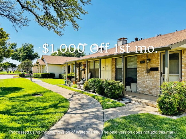 2 bed, 2 bath, 2 Car Garage, 1-story - 2 bed, 2 bath, 2 Car Garage, 1-story Apartment