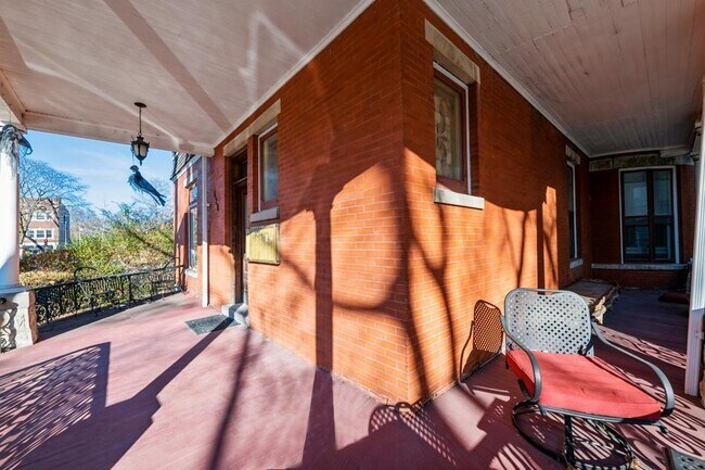 Foto del edificio - 420 N Marion St