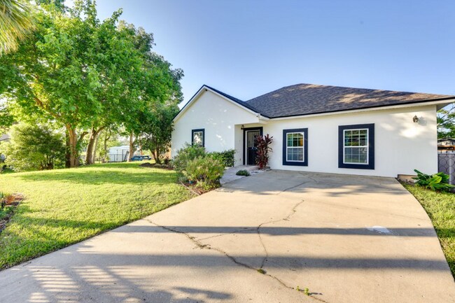 Building Photo - 2355 Ribault Scenic Dr