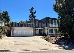 Building Photo - 1500 Via Dorado