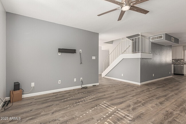 Foto del edificio - 7714 E Wilshire Dr