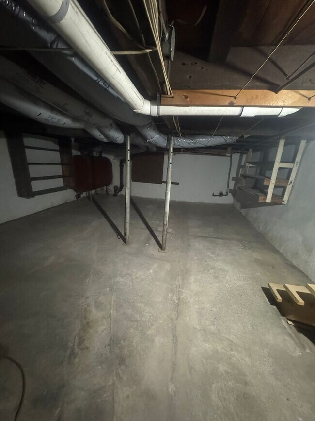 Foto del edificio - 4 Bedroom 2 Bath House, Yard-Halifax