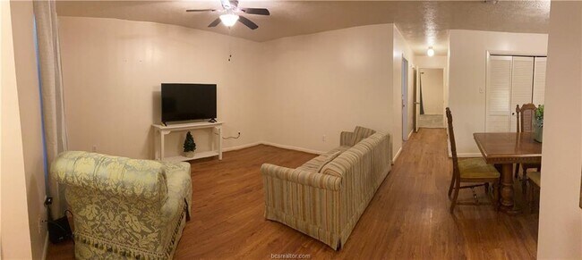 Foto del edificio - 2412 Pecan Ridge Dr
