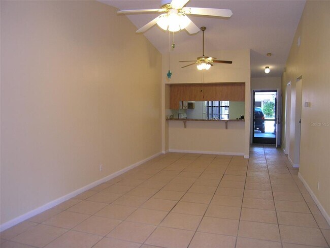 Building Photo - 2051 Sunset Grove Ln