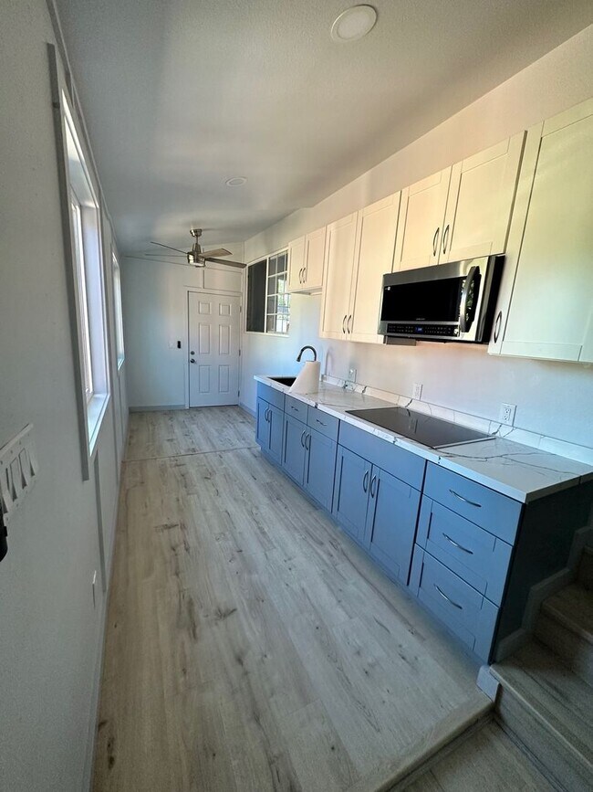 Foto del edificio - Newly Remodeled 1 Bedroom/1 Bathroom