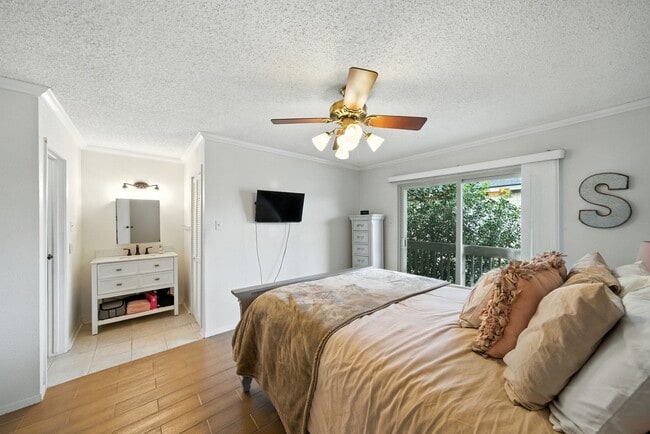 Foto del edificio - 3919 Fairmont Pkwy