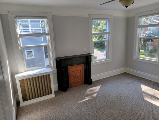 Bedroom - 22 Fairview Ave