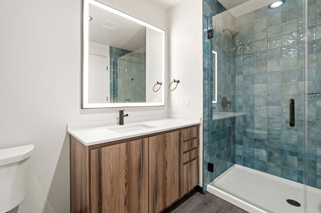 Photo - 147 N Ashland Ave (Chicago, IL) Apartment