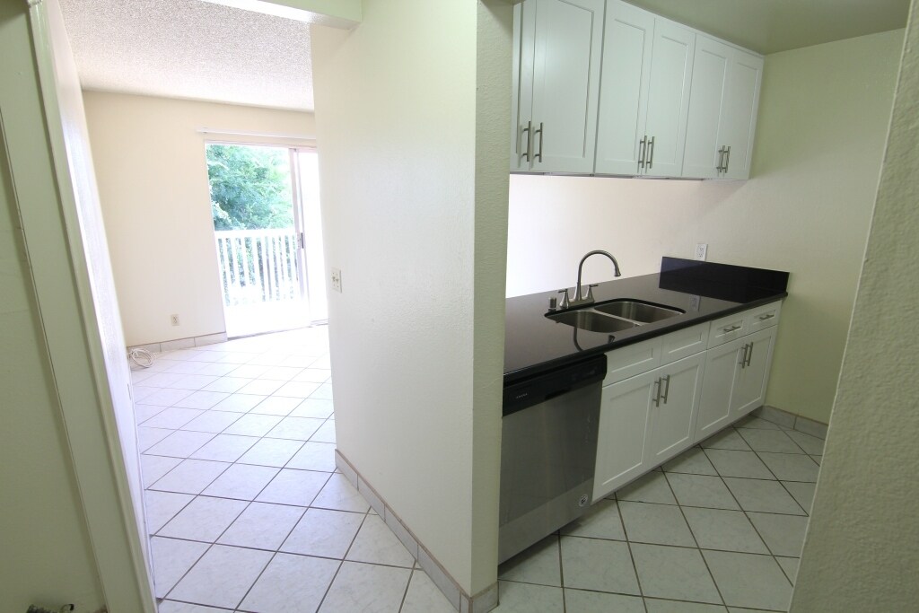 Foto principal - 17302 Yukon Ave
