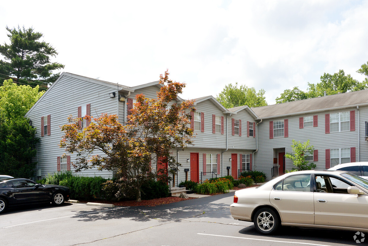 Building Photo - 6361 Beechmont Ave