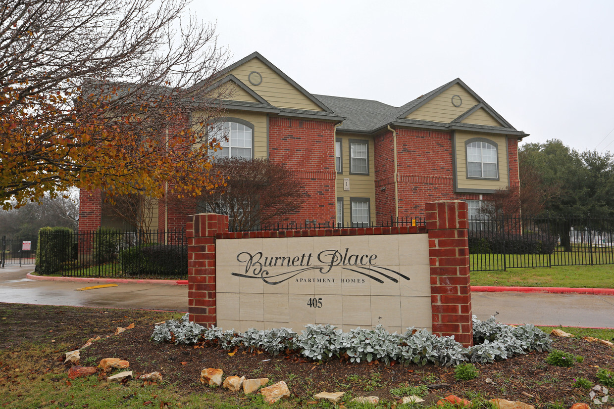 Foto principal - Burnett Place Apartments