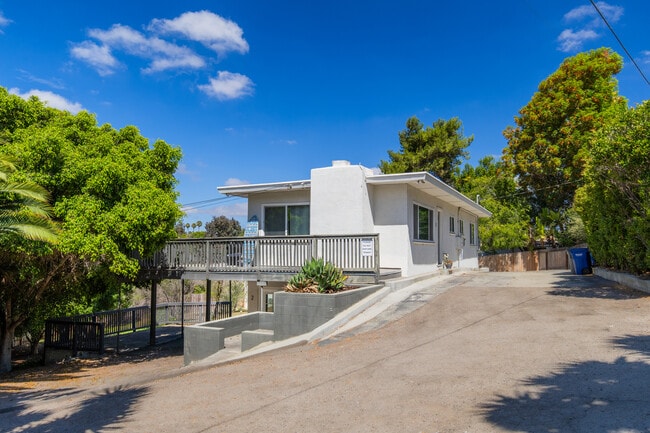 Building Photo - 603 Sunset Dr
