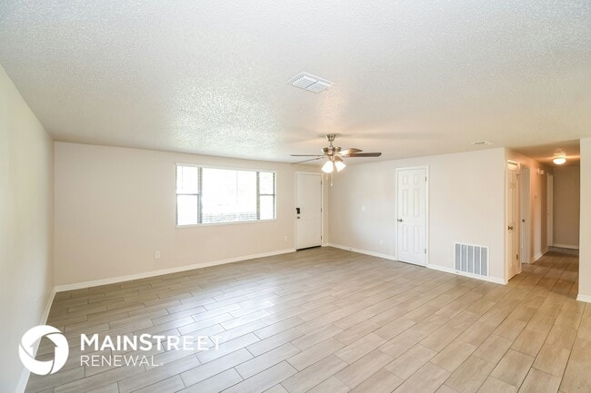 Building Photo - 2771 Winchester Ave