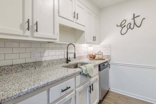 Building Photo - 134 Northwood Dr