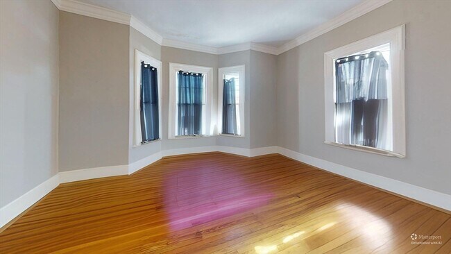 Foto del edificio - 12 Lyman St