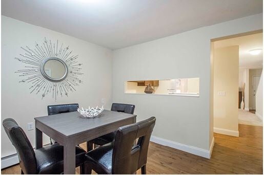 Foto del edificio - Trident Park Townhomes