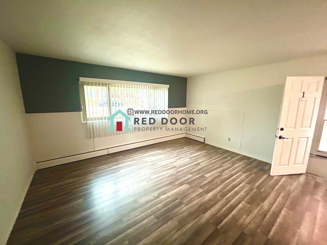 Foto principal - 1104 2nd Ave S