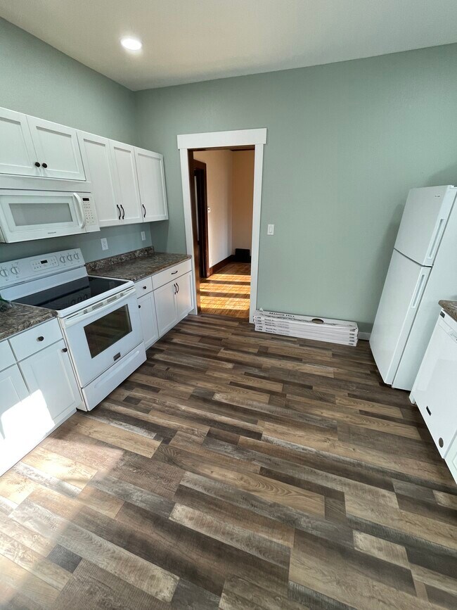 Foto del edificio - 605 2nd St SE
