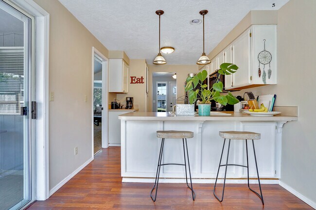 Building Photo - 5269 Spring Leaf Ct N