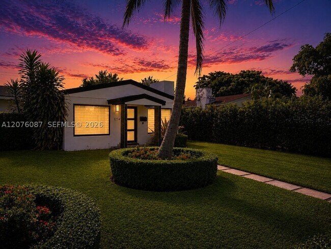 Foto del edificio - 12341 NE 11th Ct