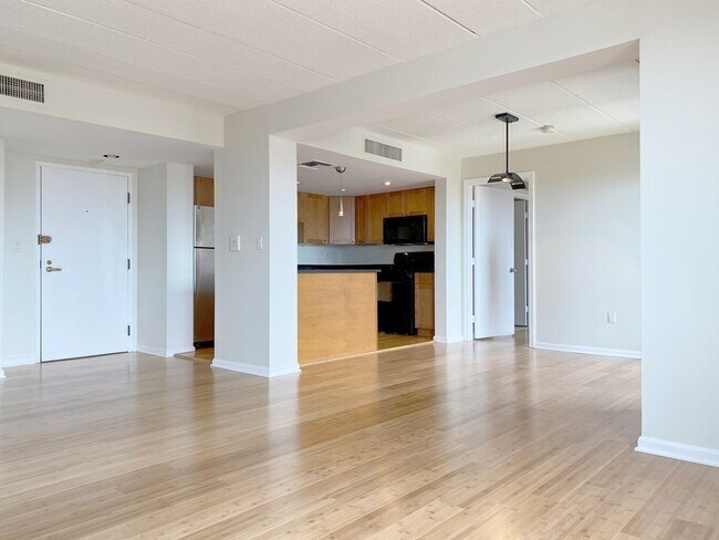 Building Photo - 85 Brainerd Rd