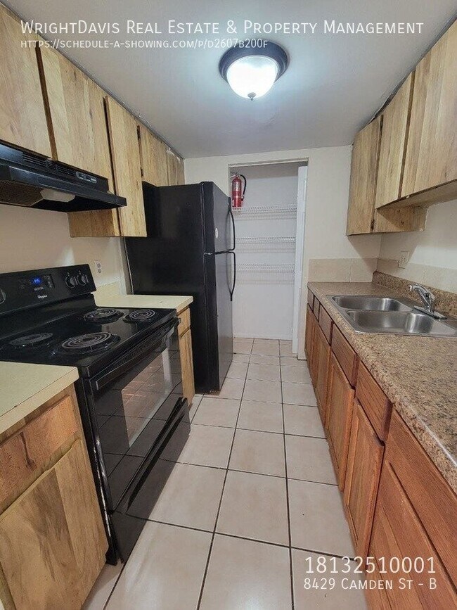 Foto del edificio - 8429 Camden St
